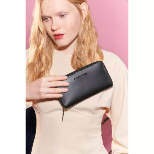 Corinna Large Zip Round Purse Model
