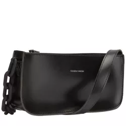 Corrin Chain Shoulder Bag